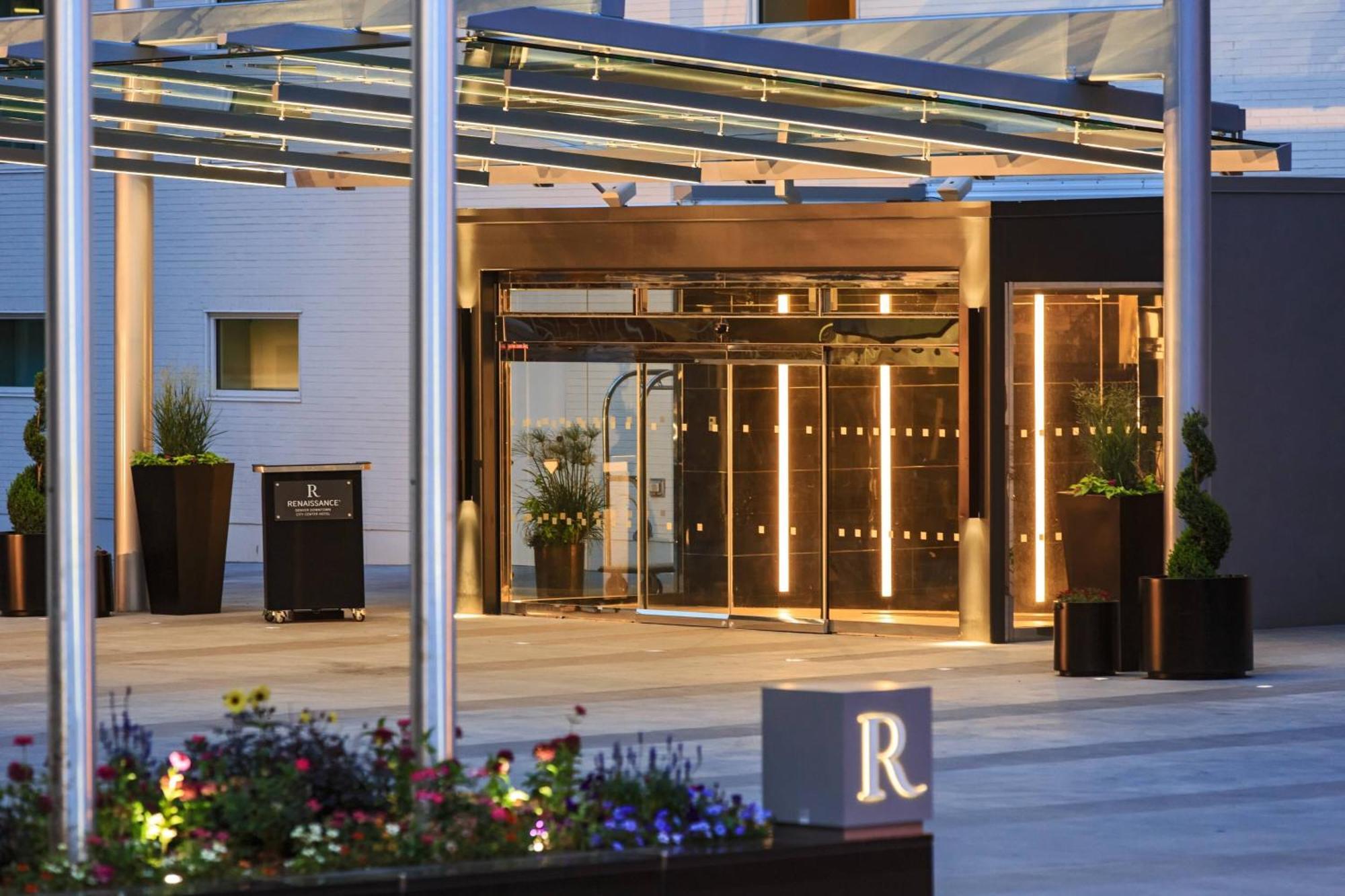 Renaissance Downtown Center Hotel